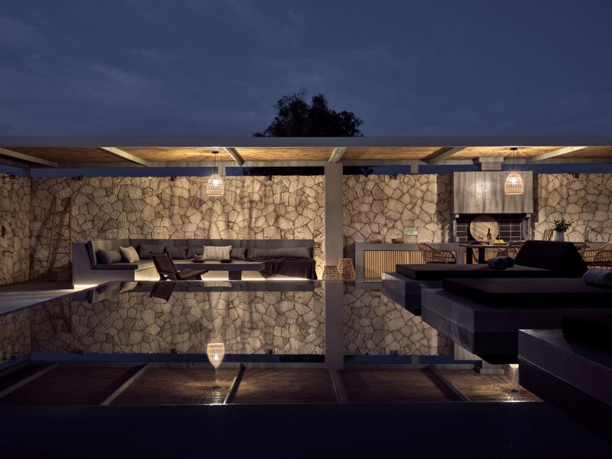 Noema Villa - Stylish Villa With Scenic Serenity, By Zantewize Sarakinádhon エクステリア 写真