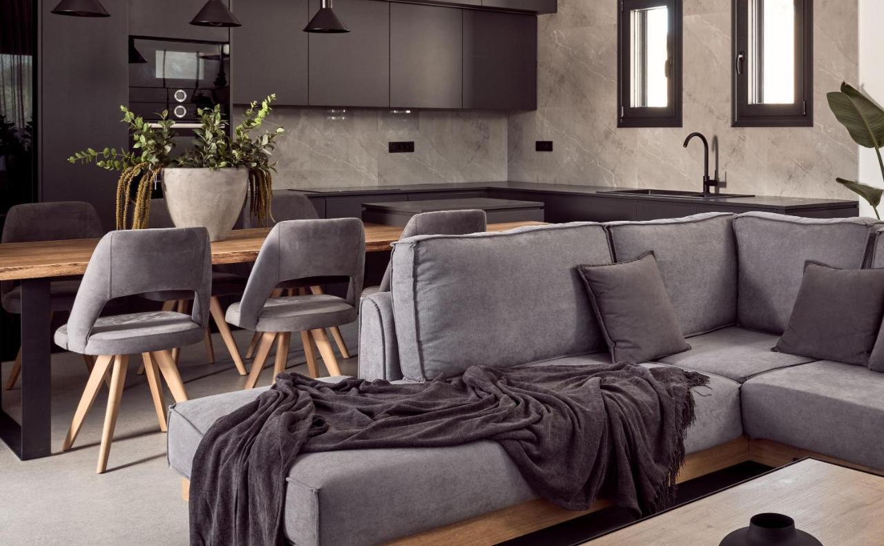 Noema Villa - Stylish Villa With Scenic Serenity, By Zantewize Sarakinádhon エクステリア 写真